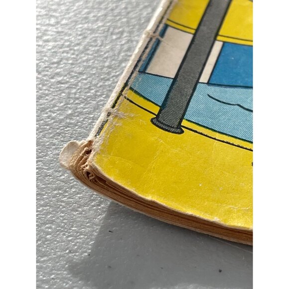 Marvel Comics Mad About Millie 15 September Classic Humor Comic Bagged Boarded - Picture 7 of 7